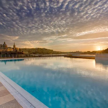Luxury Ocean Views In Tigne Point, With Pool *