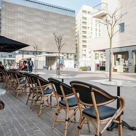 Luxury Ocean Views In Tigne Point, With Pool Sliema