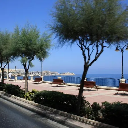 Luxury Ocean Views In Tigne Point, With Pool Sliema